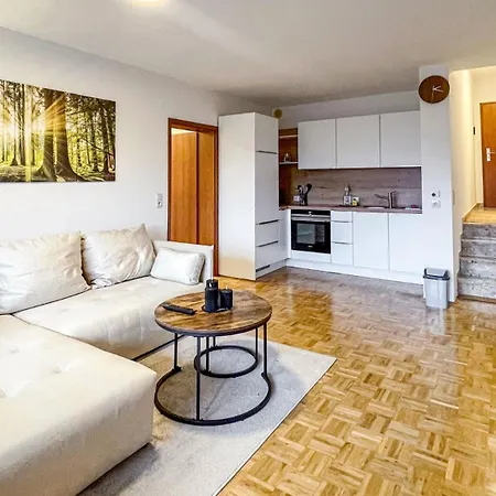 Apartment Am